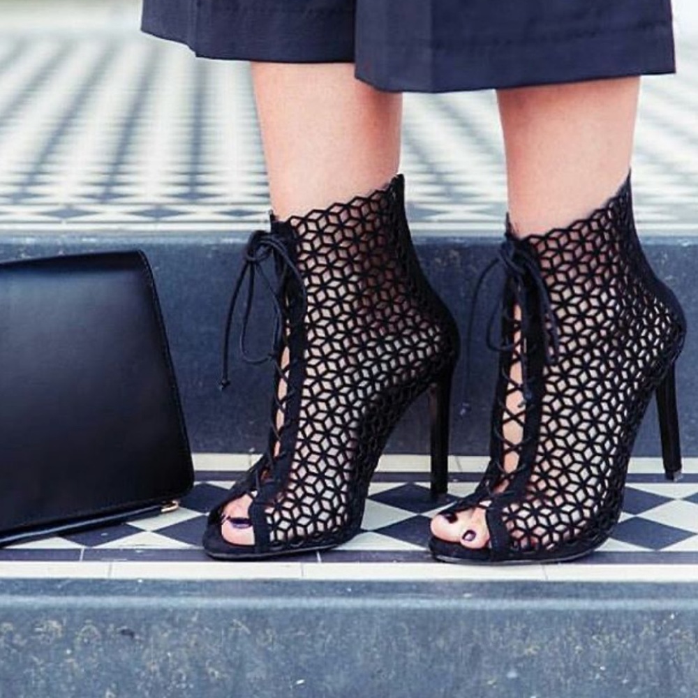 BLACK PEEP TOE LACE UP DIAMOND LASER CUT HEELED BOOTIES